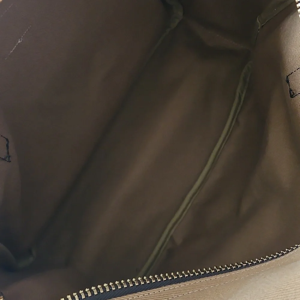 Filson Rugged Twill Zipper Tote Bag - Picture 9 of 14